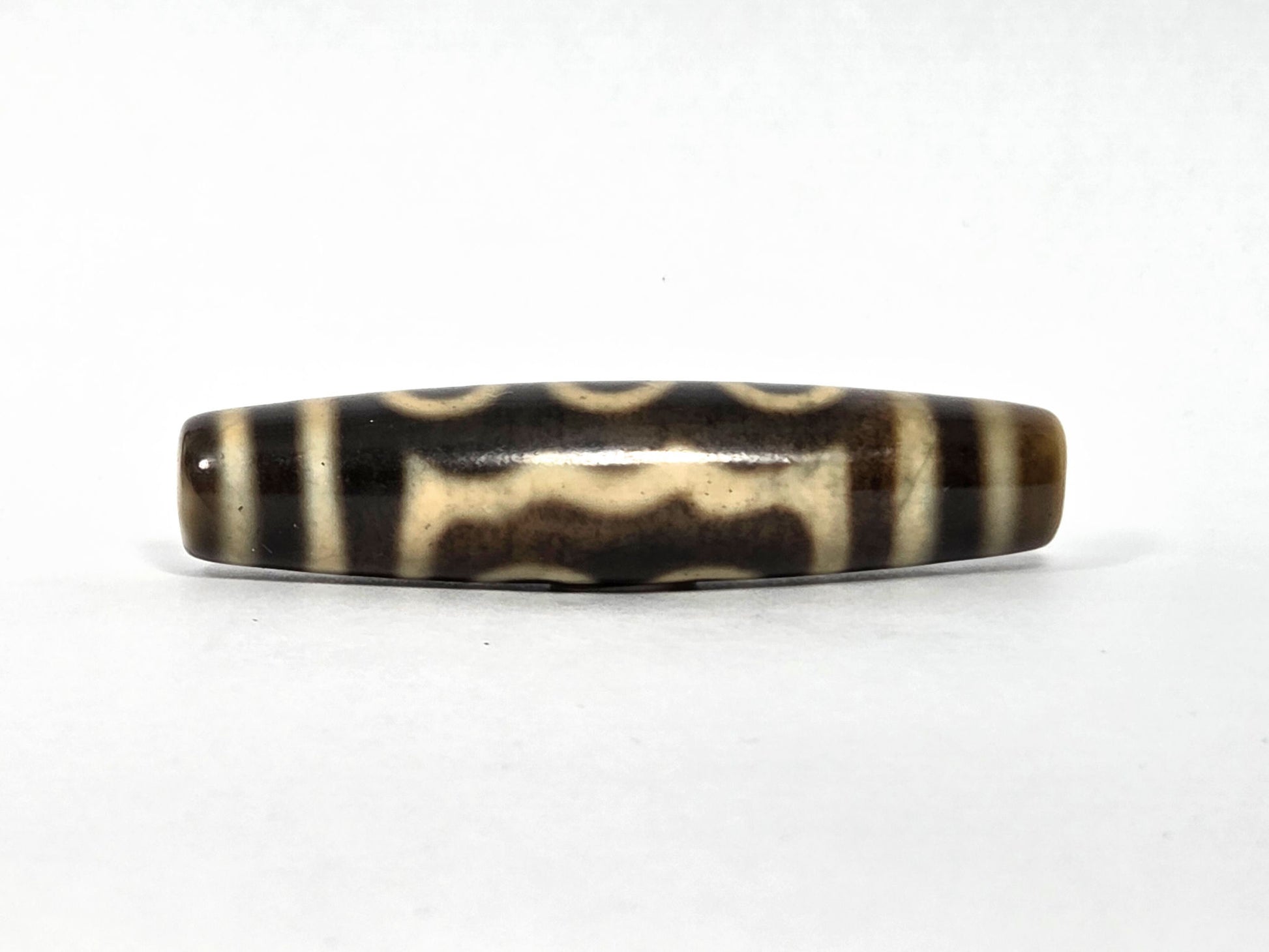 N-090126-5E new five eye dzi dark brown agate three-row wave band side face unretouched