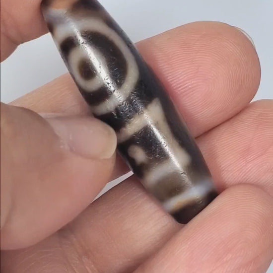 Video: antique double heaven earth gate dzi 360-degree view — At-0426-DHE — Ancient Dzi Shop