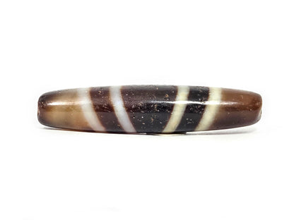 V-052222-7SChung, 57.7×12.6mm seven stripe Chung dzi, chocolate-brown ground, cream stripes, asymmetric taper, unretouched
