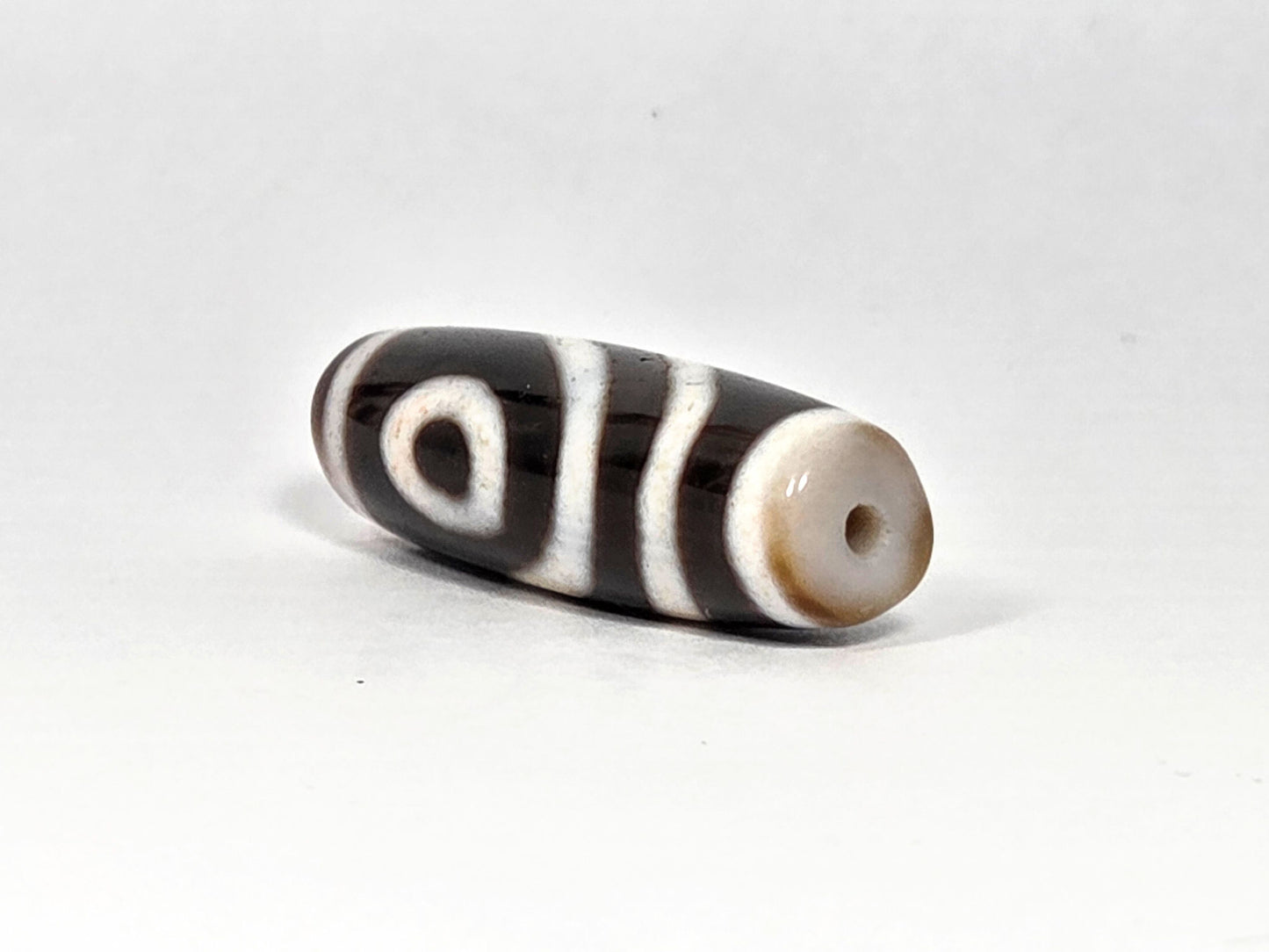 V-080426-2EVBS vintage Taiwan two eye variant dzi drill end B warm beige agate-internal colour unretouched